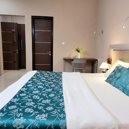 Vamsor Heights 1047 Hotel Gurgaon Exterior foto