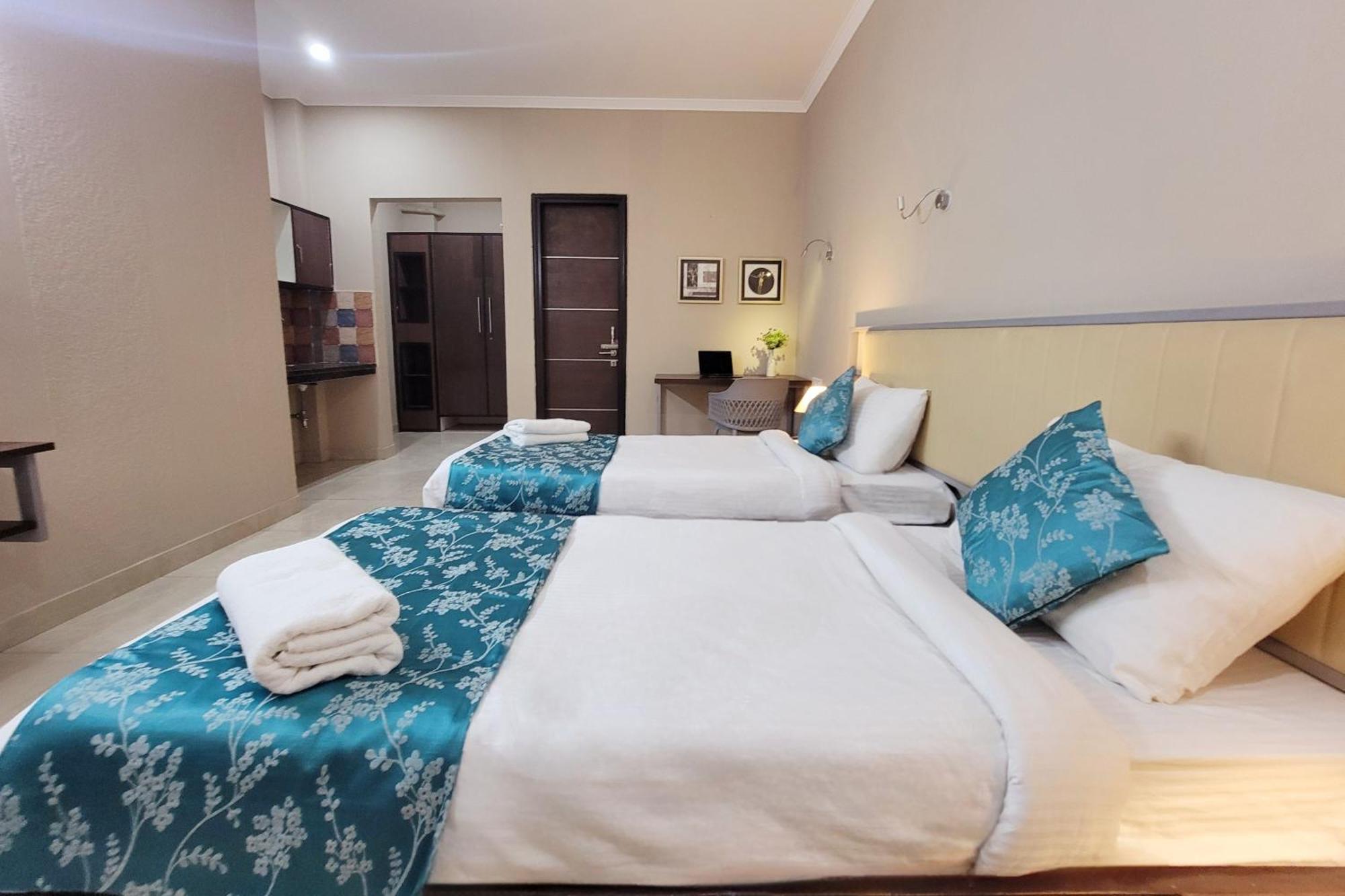 Vamsor Heights 1047 Hotel Gurgaon Exterior foto